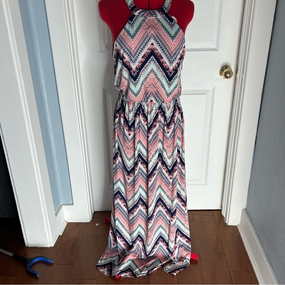 ➕Three Pink Hearts Halter style coral, mint, and navy Chevron Maxi Dress Lg - Picture 2 of 6